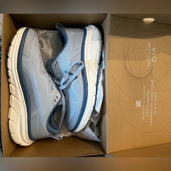 Vionic Walk Max - Picture 1 of 5